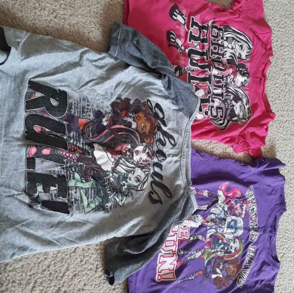Monster high shirt bundle sz 7/8